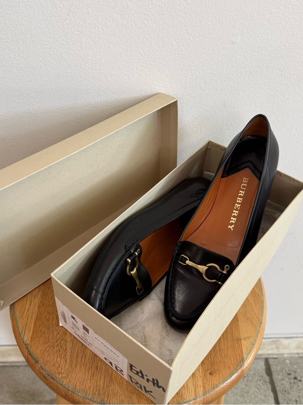Burberry Black Leather Horsebit Loafers Size Euro 39 Women’s